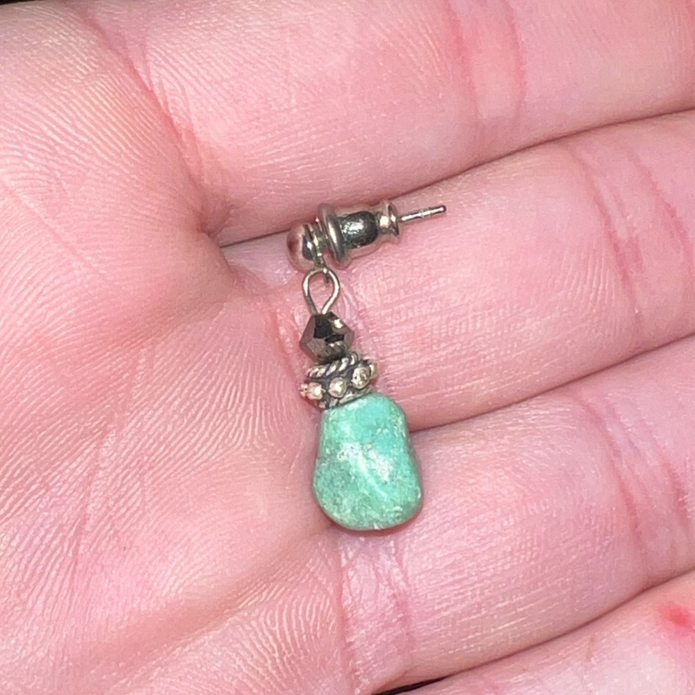 ⭐️Vintage Blue Turquoise Stone Silver Black Beaded Dangle Earrings - Picture 7 of 8